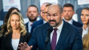 Pčolinský sa pustil do Pročka: Za tri roky vás mám plné zuby, zákony neprechádzajú kvôli vašim vystúpeniam