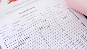 Žiaci čoskoro dostanú polročné vysvedčenia. Jednodňové prázdniny ale už nebudú