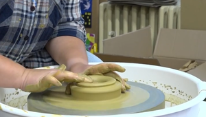 Remeslo vstáva z popola: Podľa psychologičky je hrnčiarstvo forma terapie