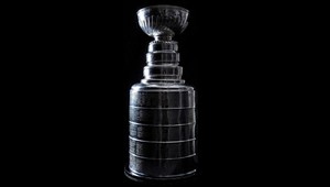 Stanley Cup nemusí mať víťaza. Vírus v histórii už raz ligu ukončil