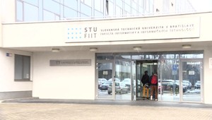 Búrlivá situácia na STU stále pokračuje. O pomoc požiadali aj nového ministra školstva