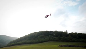 Dramatická akcia: Záchranári a hasiči zachraňovali 60-ročného hubára v ťažko dostupnom lese