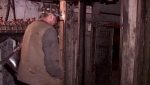 Tragédia v bani. Muž umrel po zásahu uhlím do hlavy