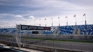 Maďarsko má nový medzinárodný okruh. Leží v známom letovisku