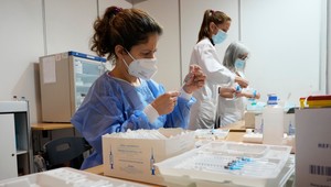 Nemecko znova zavádza povinné respirátory