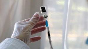 USA ako prvá krajina na svete definitívne schválila vakcínu Pfizer/BioNTech