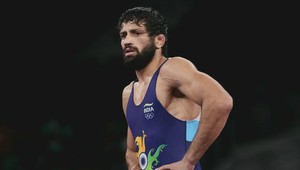 Olympijský zápasník škaredo uhryzol súpera