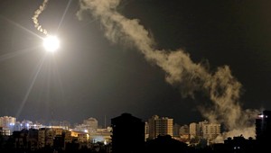 Nočné útoky v Gaze zabili 17 Palestínčanov, zasiahli dom vodcu