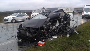 V Bratislave havarovali dva autobusy, zranil sa mladík (31) a deti (7, 7)