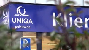 UNIQA kúpila poisťovňu AXA a preberá jej klientov. Pocítia nejakú zmenu?