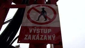 Pre káble, ktoré by mohol speňažiť, liezol na 30 metrové stožiare. Tisíce ľudí ostali bez mobilného signálu