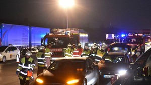 Muž obetoval Teslu, aby zachránil iného vodiča. Opravu bude mať zadarmo