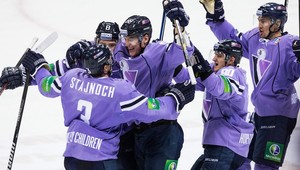 Slovan doma proti Atlantu s Janusom. Sigalet oddychuje