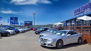 Sieť AAA AUTO a Mototechna predala v roku 2021 najviac áut vo svojej 30-ročnej histórii