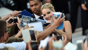 Jennifer Lawrence spôsobila v Benátkach ošiaľ a zažiarila v najštýlovejších šatách!