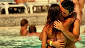 Začiatok prázdnin bude horúci, oplatí sa ísť k vode