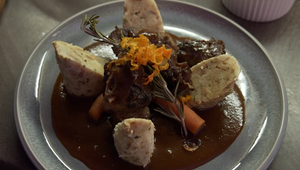 Hlavné jedlo: Červená pomsta za minulosť!