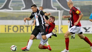 Gólové hody Spartakov na Myjave, Slovan vyhral v Moravciach