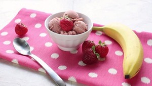 Chcete v lete ochrániť deti pred hnačkou? Medzi zdroje nákazy patrí aj voda na mlieko z termosky