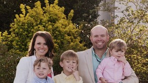 Po štyroch potratoch sa konečne dočkali. K trom chlapcom pribudlo ďalších šesť súrodencov