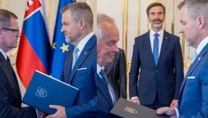 Kritika opozície voči Radačovskému a Kmecovi: Hanba, politická korupcia a diletantstvo