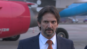 Tlačová beseda Roberta Kaliňáka a Matúša Šutaja Eštoka po príchode repatriačneho letu