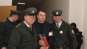 Volodymyrovi Y. a jeho komplicom zrušili doživotný trest odňatia slobody