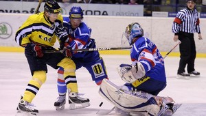 Poprad prekazil Košiciam oslavy v retro dresoch