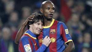 Abidal po operácii, čakajú ho kritické hodiny