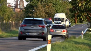 Cyklista našiel v priekope mŕtveho muža. Mohol tam ležať aj týždeň