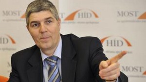 Svätá trojka Mostu-Híd? Bugár, Simon, Solymos