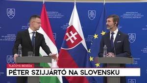 Tlačová beseda Pétra Szijjártó a Juraja Blanára
