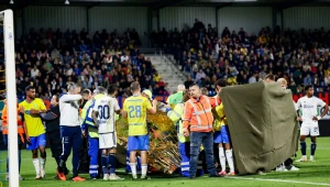 Brankára oživovali priamo na ihrisku, záchranu sledovali hráči v slzách