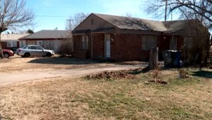 Trojnásobný vrah s prezývkou Psycho je na úteku