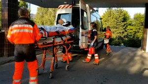 Na Vaneske horeli šaty, zasahoval vrtuľník