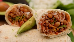 TAKTO sa pripravuje šťavnaté burrito z minimálne dvanástich druhov mäsa