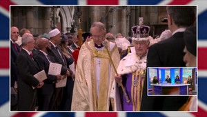 Protokolistka a odborníčka na kráľovskú rodinu o korune a jablku v ruke