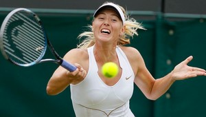 Wimbledon: Šarapovová zmietla z kurtu Šuaj Pcheng