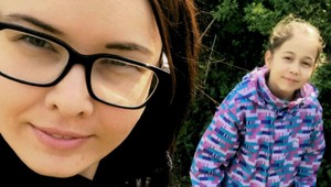 Obaja rodičia im zomreli za tri týždne: Teraz o svoj život bojuje aj staršia sestra!