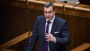 Danko chce dohovoriť Čaputovej. Nemala by zasahovať do vnútorných problémov iných štátov, tvrdí