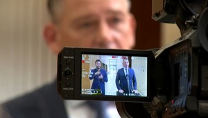 Kúpime nové vrtuľníky pre policajtov a záchranárov. Vraj sa nemôžeme spoliehať na Putina, či má dobrý deň