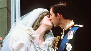 Tí dvaja sa nikdy nemali vziať! Princ Charles dal Diane jasný odkaz o Camille už na svadobnej ceste