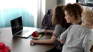 Tehotná mama dvoch detí býva už niekoľko dní v podtatranskej dedinke. Jej manžel ostal na Ukrajine