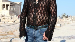 Turisti v Grécku zažili poriadny šok: Hollywoodsky sexsymbol po plastikách vôbec nespoznali!