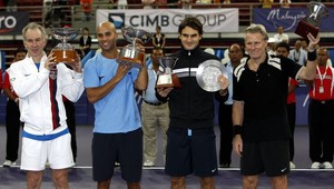 Federer zabával na exhibícii v Macau