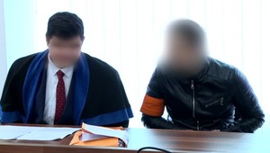 Nútil k ženu k intímnemu aktu, zostáva vo väzbe