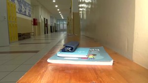 Učiteľ fyziky na cirkevnej škole sa priznal k sexuálnemu zneužívaniu žiakov. Nútil ich vyzliekať sa a masturbovať