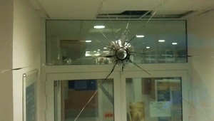 VIDEO: Streľba v Bratislave, neznámy muž pálil na poštu