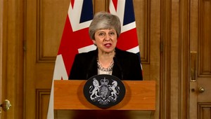 Theresa May dostala poverenie usilovať o ďalší odklad brexitu. Ako sa zachová EÚ?