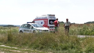 Dvojročného chlapca prevážal po nehode vrtuľník